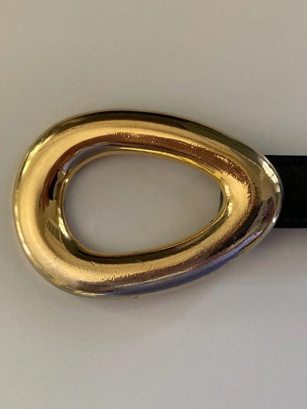 Alexis Kirk Vintage 1980s Black Leather Tie Belt/Oval Closure/40 1/2